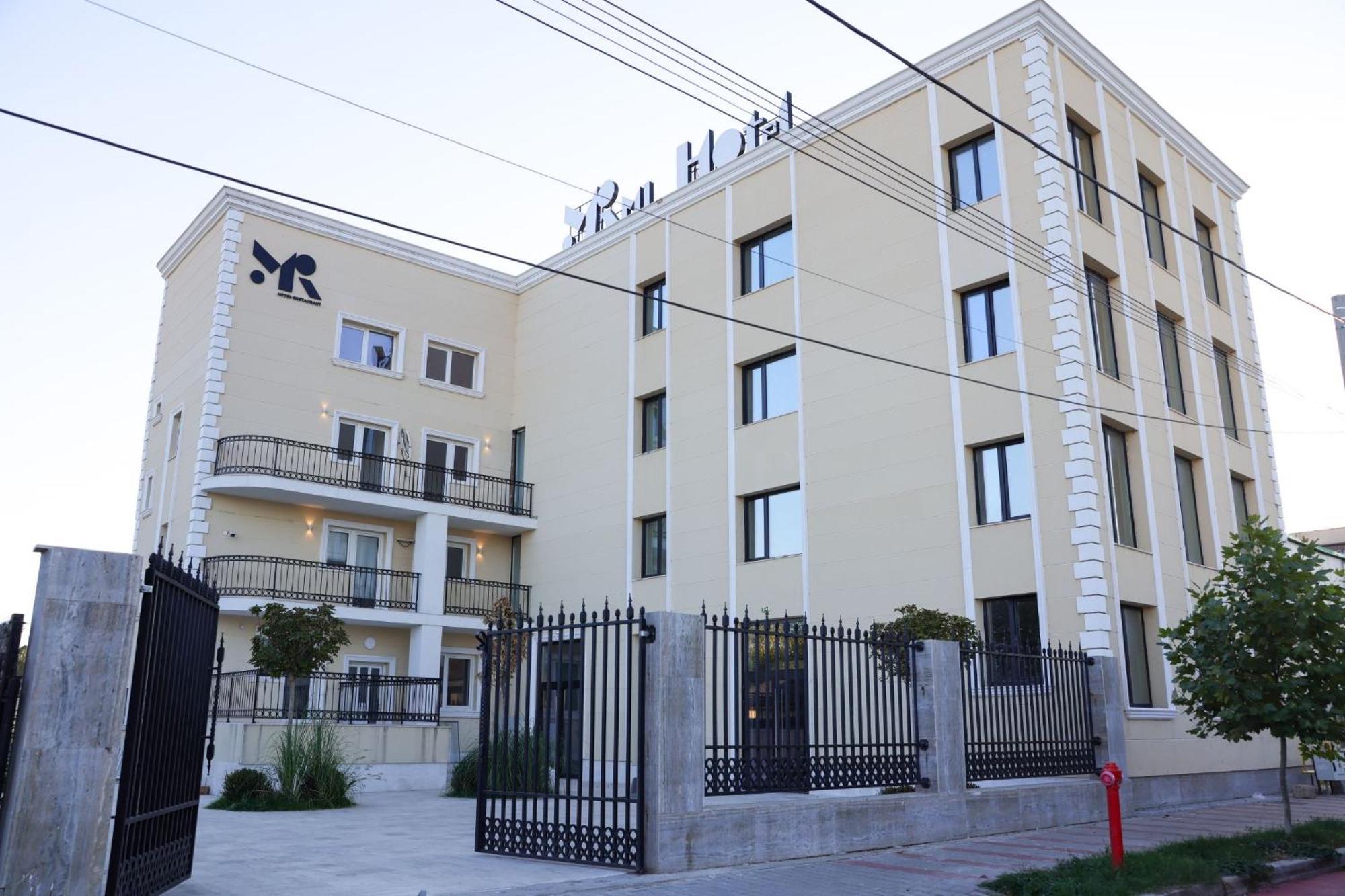 Mimi Hotel Corabia Exterior photo